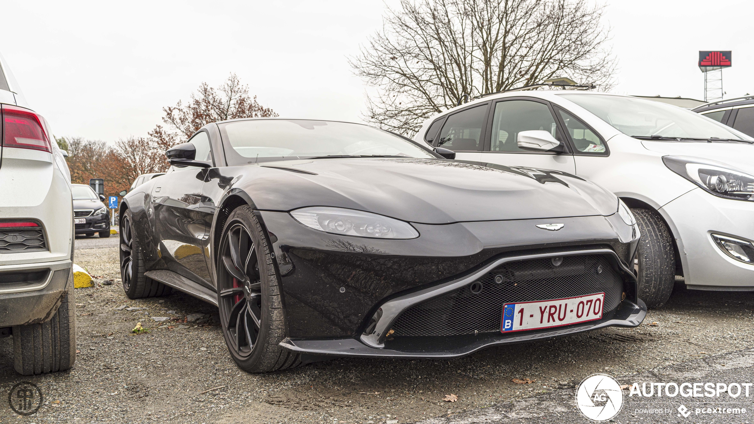 Aston Martin V8 Vantage 2018