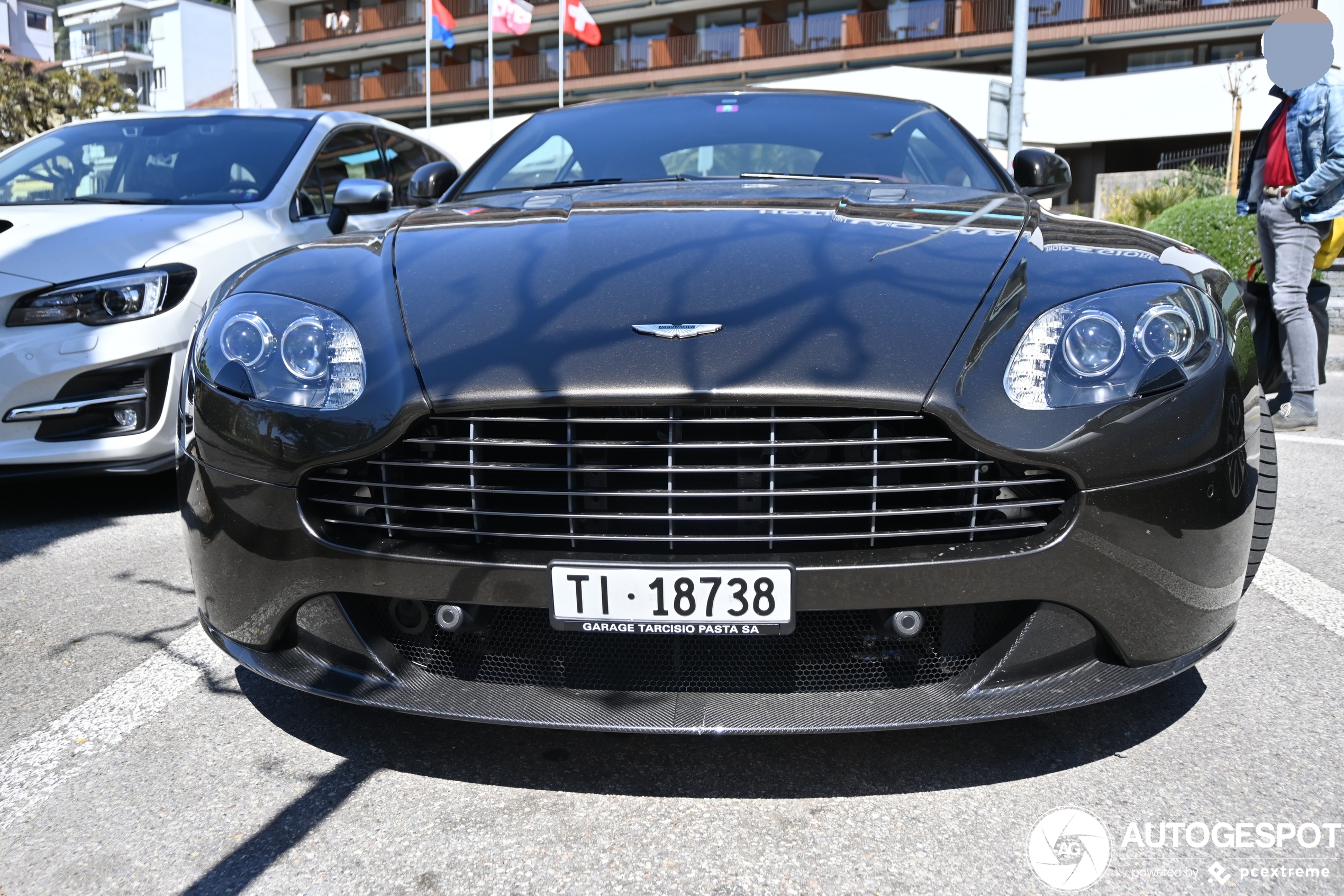 Aston Martin V8 Vantage S