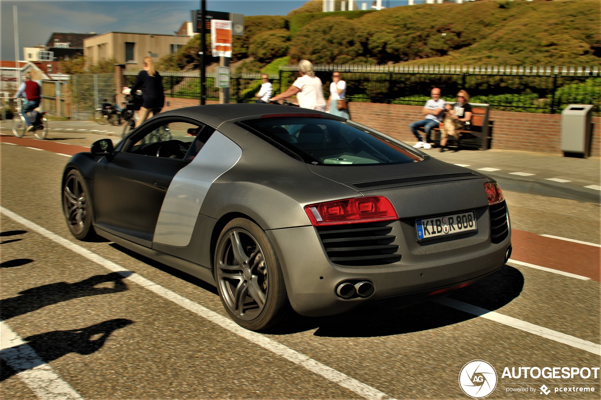 Audi R8