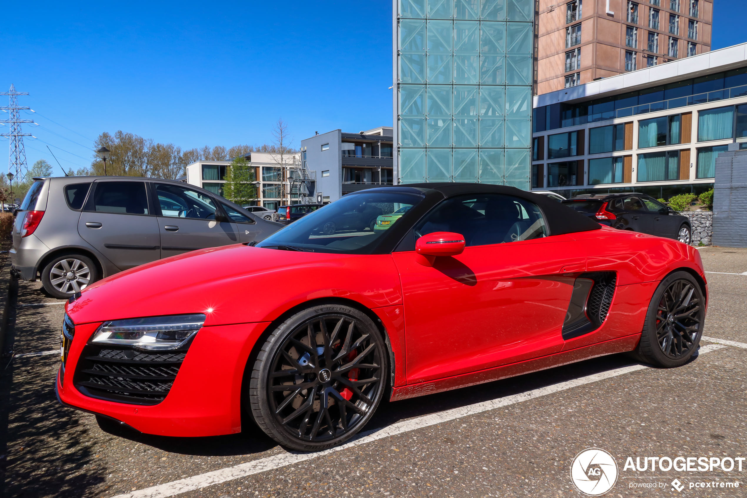 Audi R8 V8 Spyder 2013