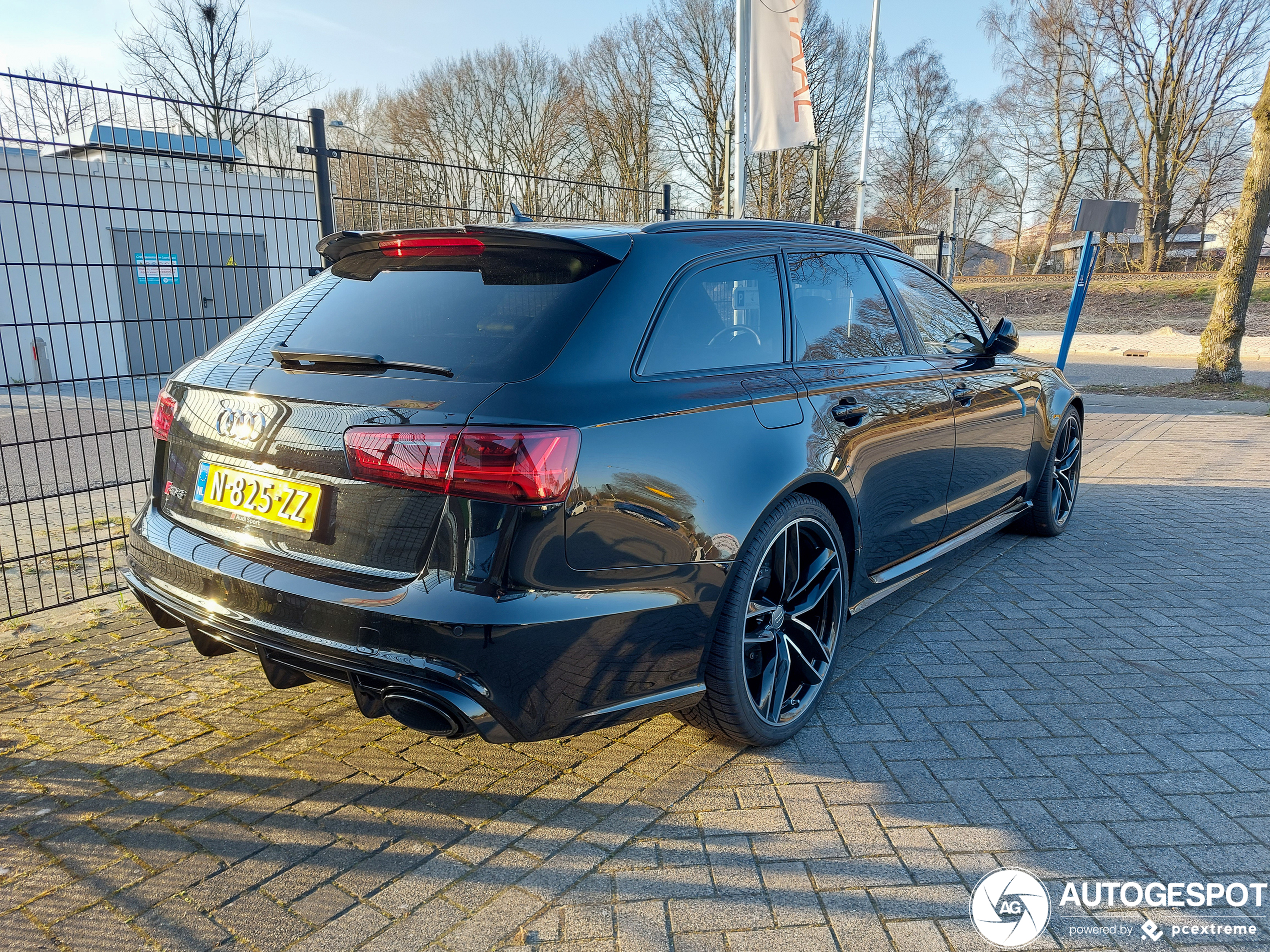 Audi RS6 Avant C7 2015