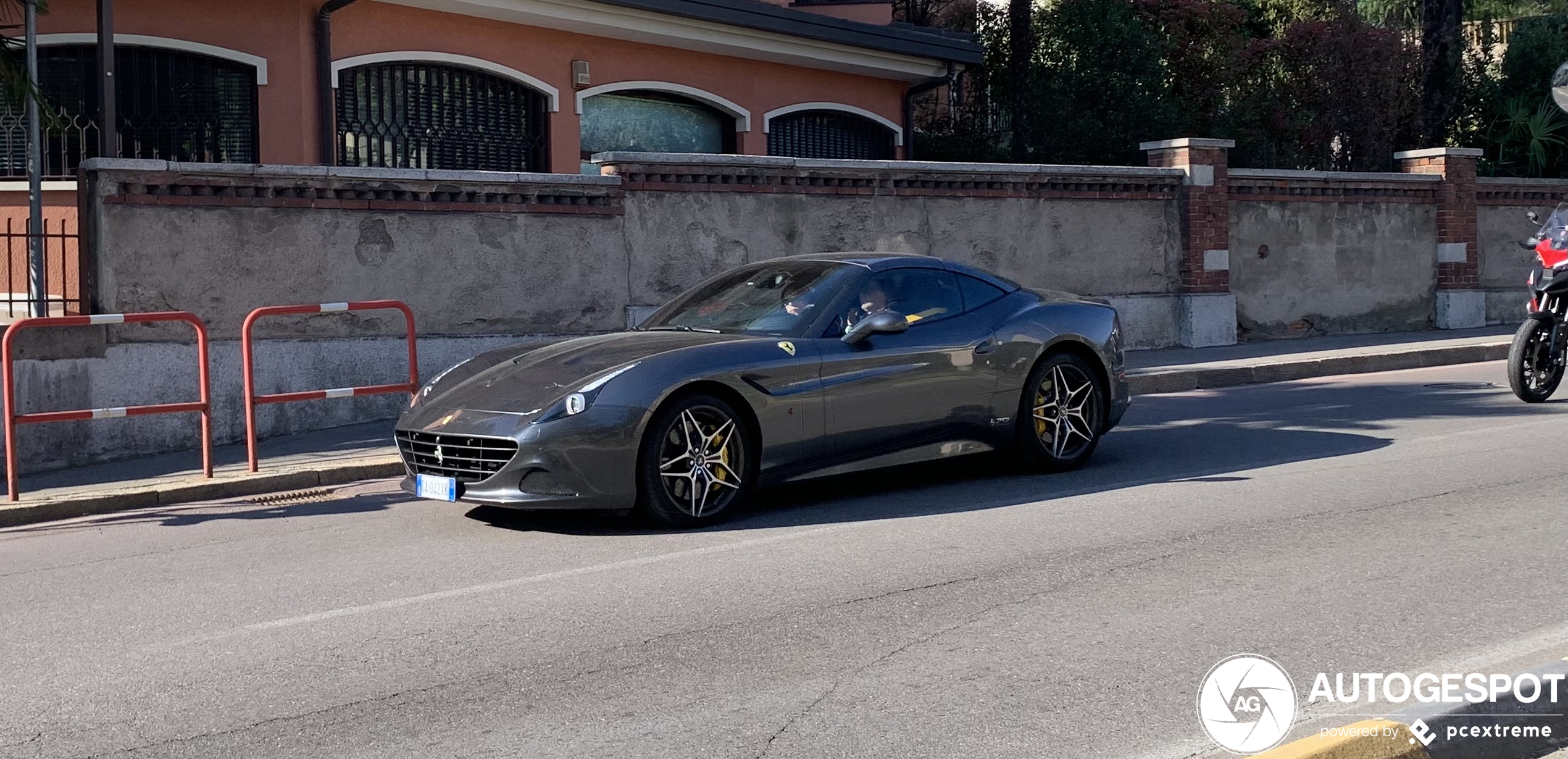 Ferrari California T