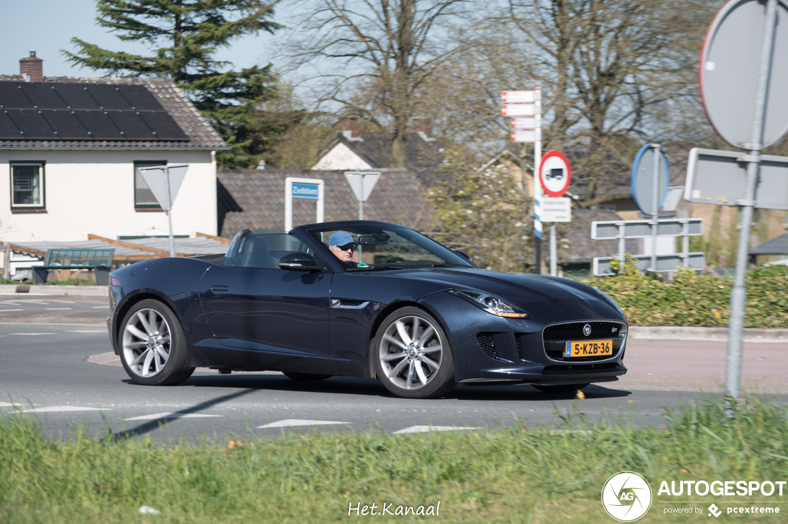 Jaguar F-TYPE S Convertible