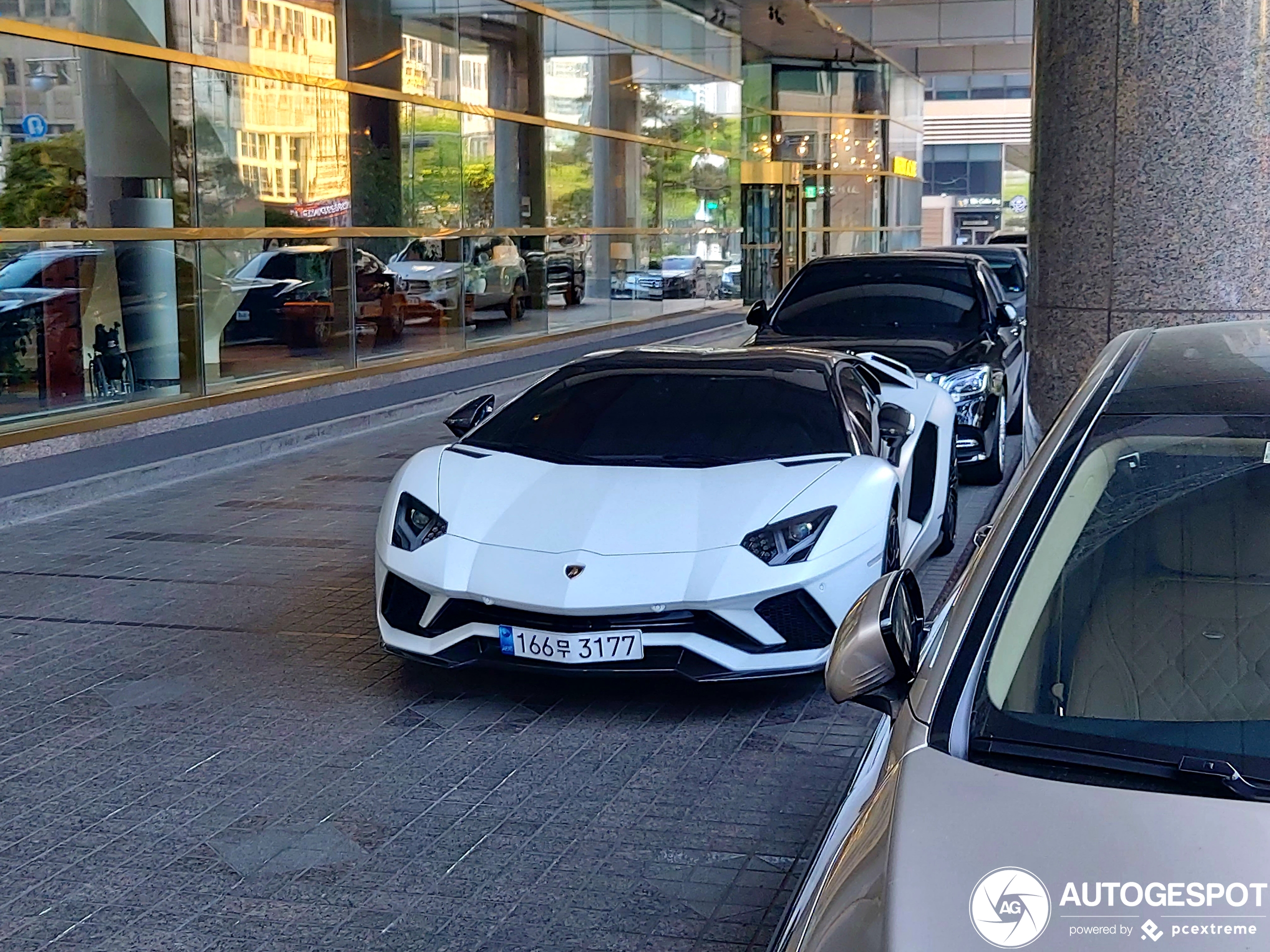 Lamborghini Aventador S LP740-4