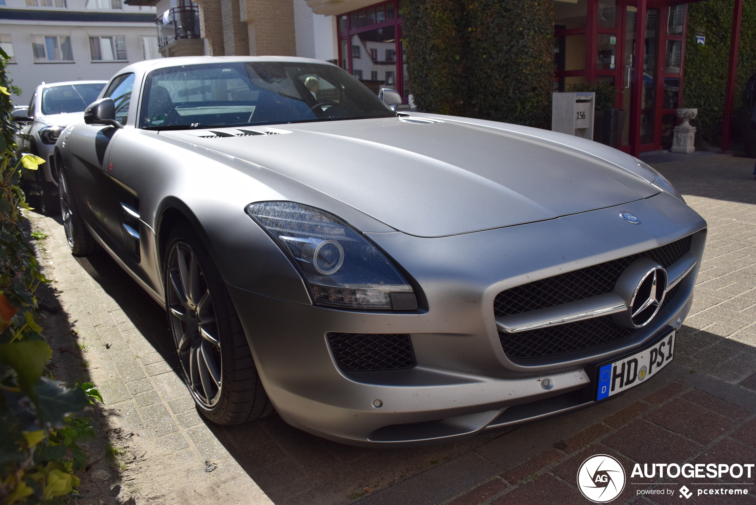 Mercedes-Benz SLS AMG