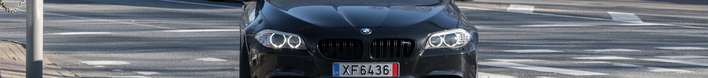 BMW M5 F10 2011