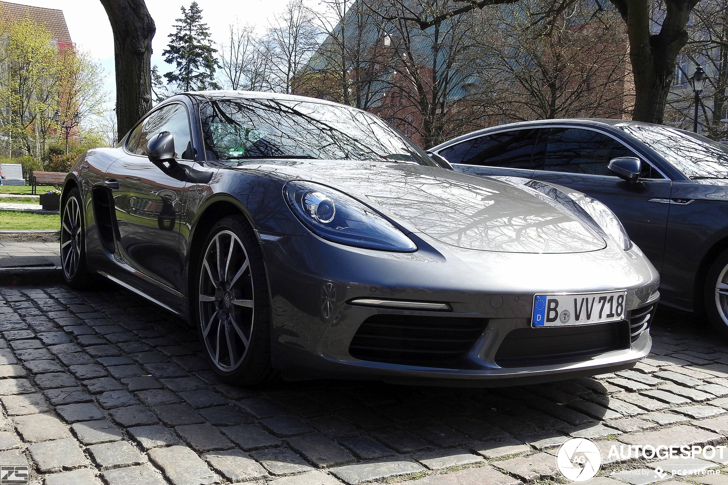 Porsche 718 Cayman S