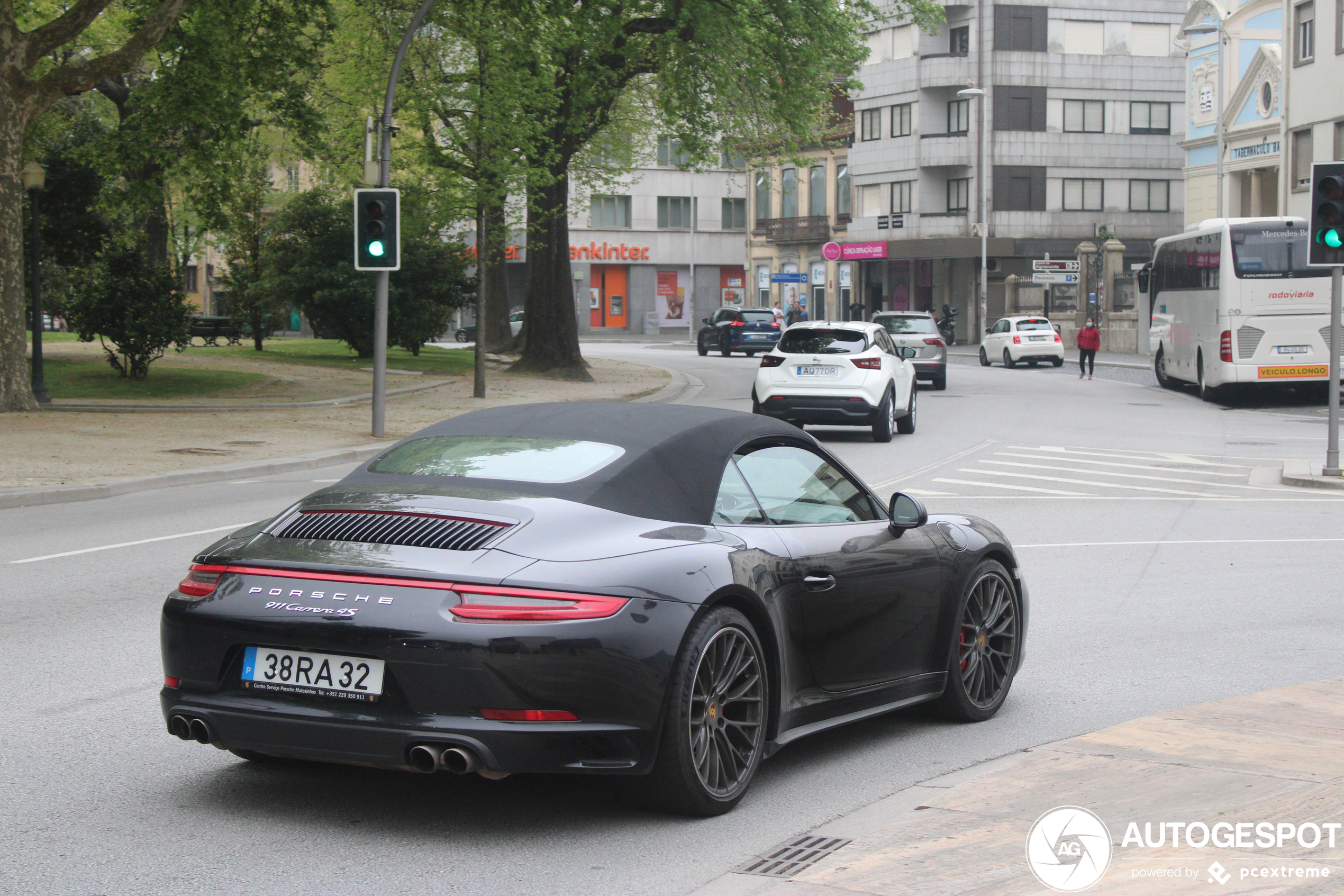 Porsche 991 Carrera 4S Cabriolet MkII