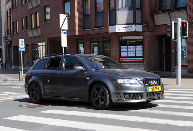 Audi RS4 Avant B7