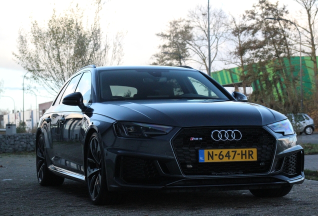 Audi RS4 Avant B9