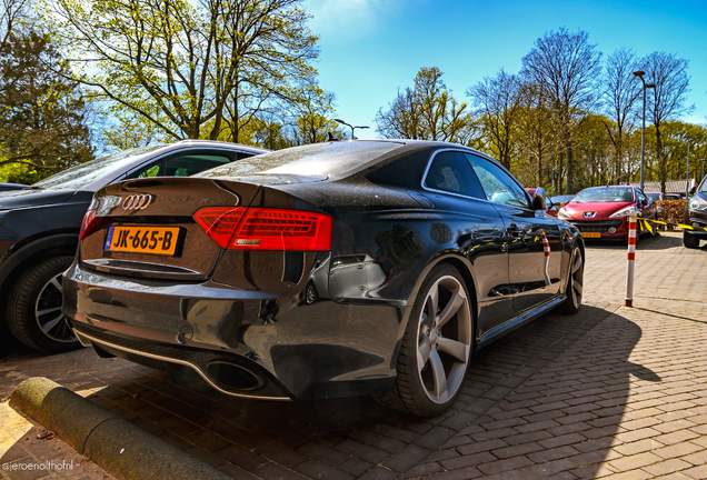 Audi RS5 B8 2012