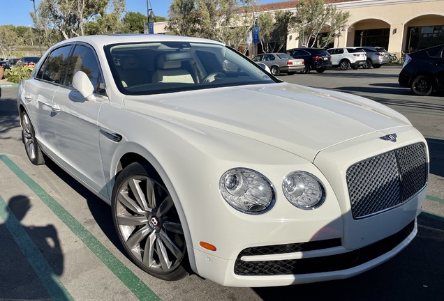 Bentley Flying Spur V8