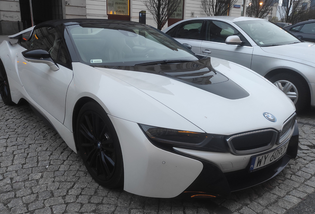 BMW i8 Roadster