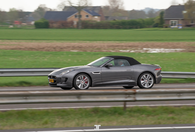 Jaguar F-TYPE S AWD Convertible