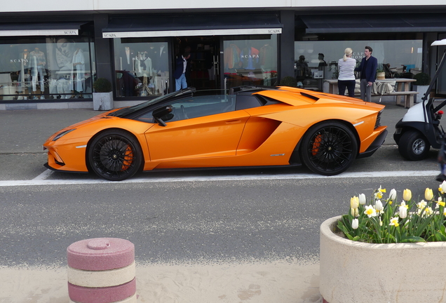 Lamborghini Aventador S LP740-4 Roadster