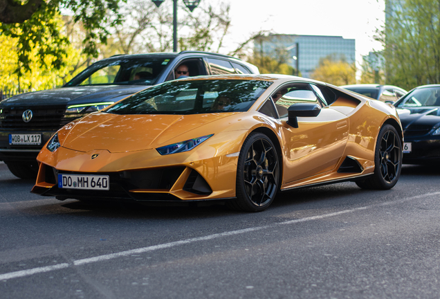 Lamborghini Huracán LP640-4 EVO