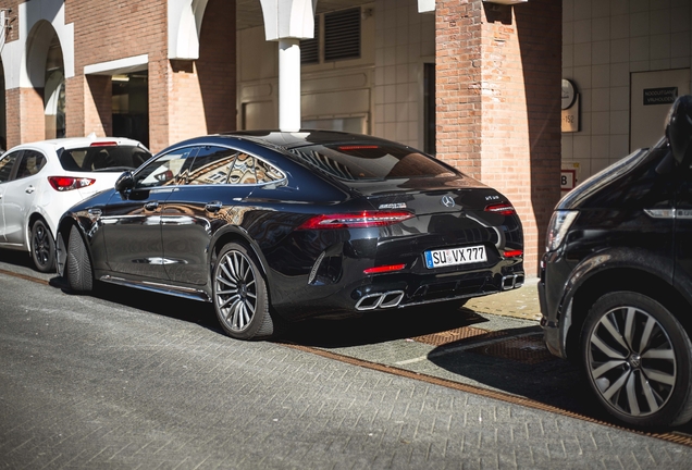 Mercedes-AMG GT 63 X290