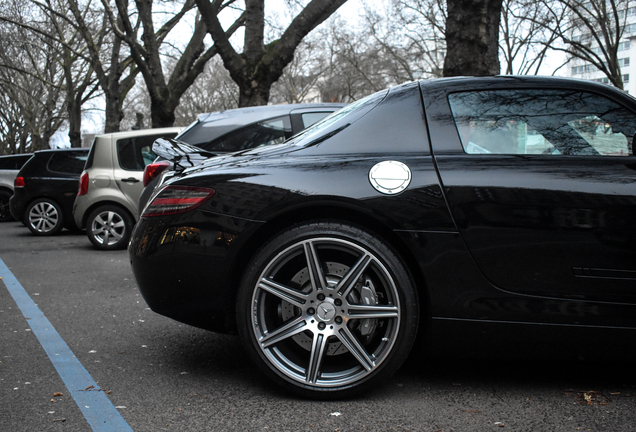 Mercedes-Benz SLS AMG