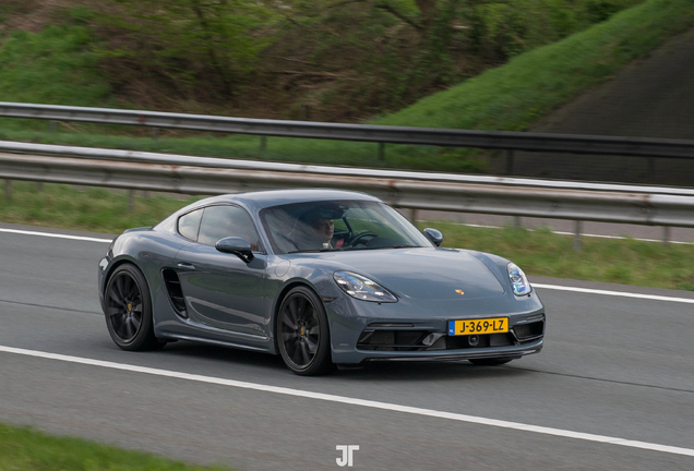 Porsche 718 Cayman GTS