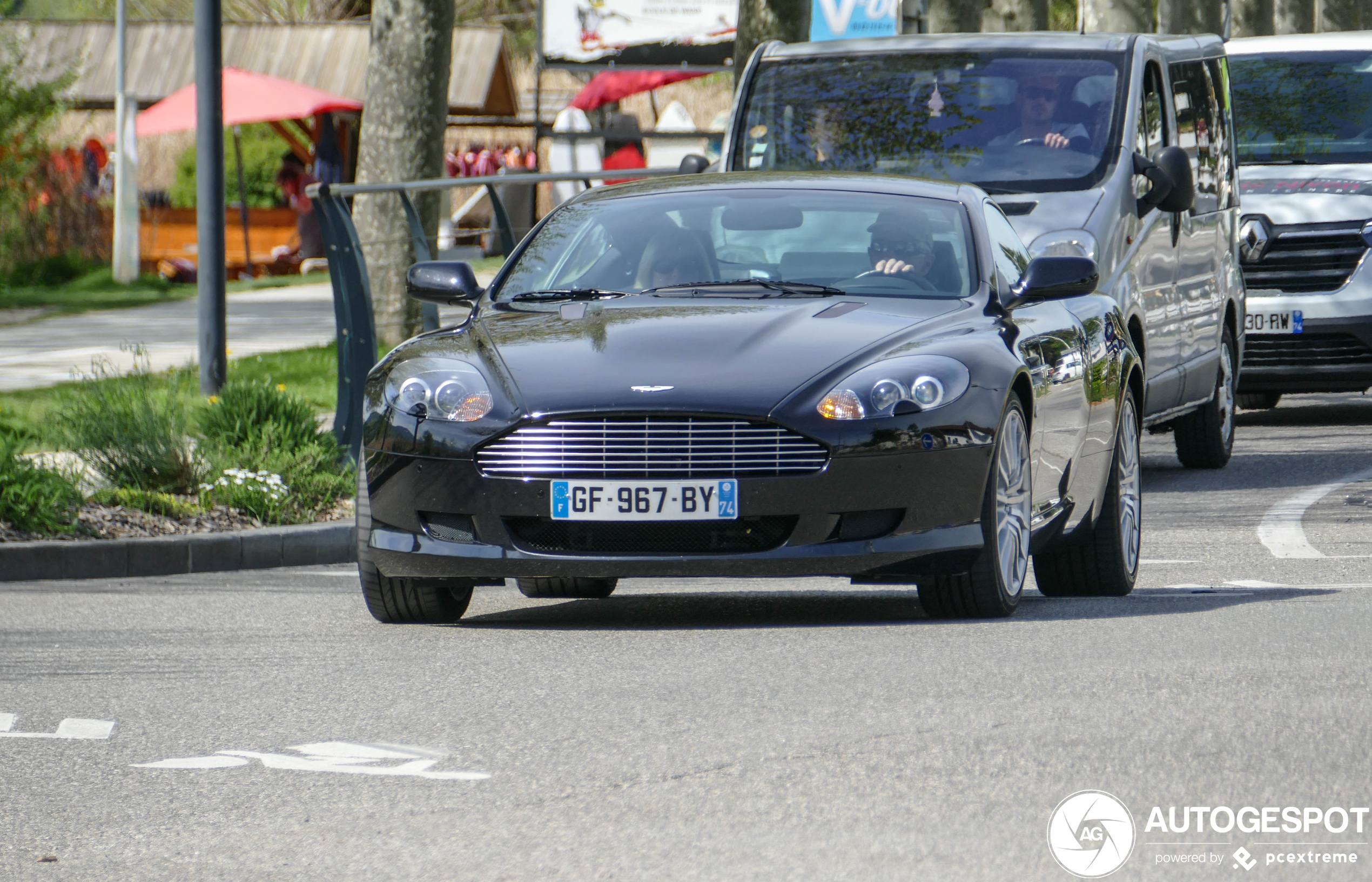 Aston Martin DB9