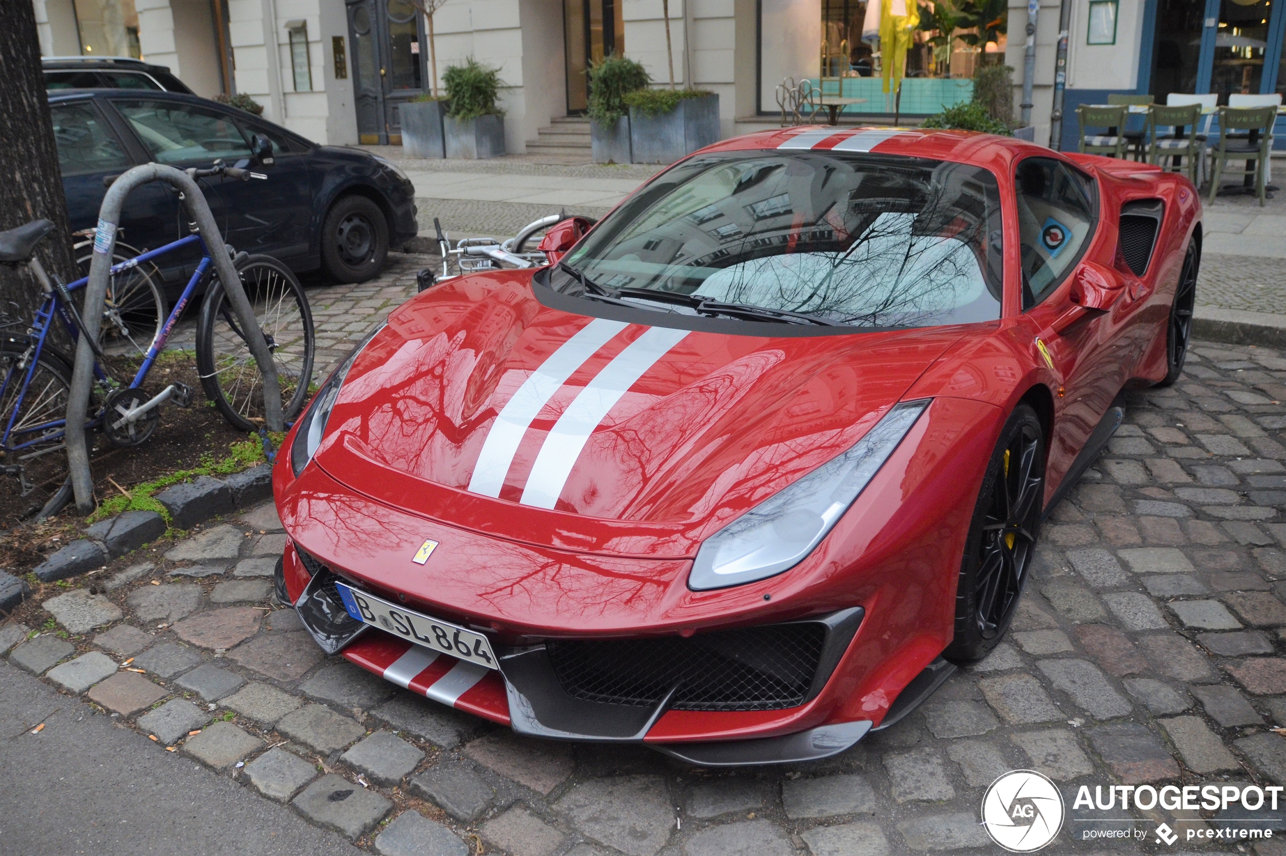 Ferrari 488 Pista