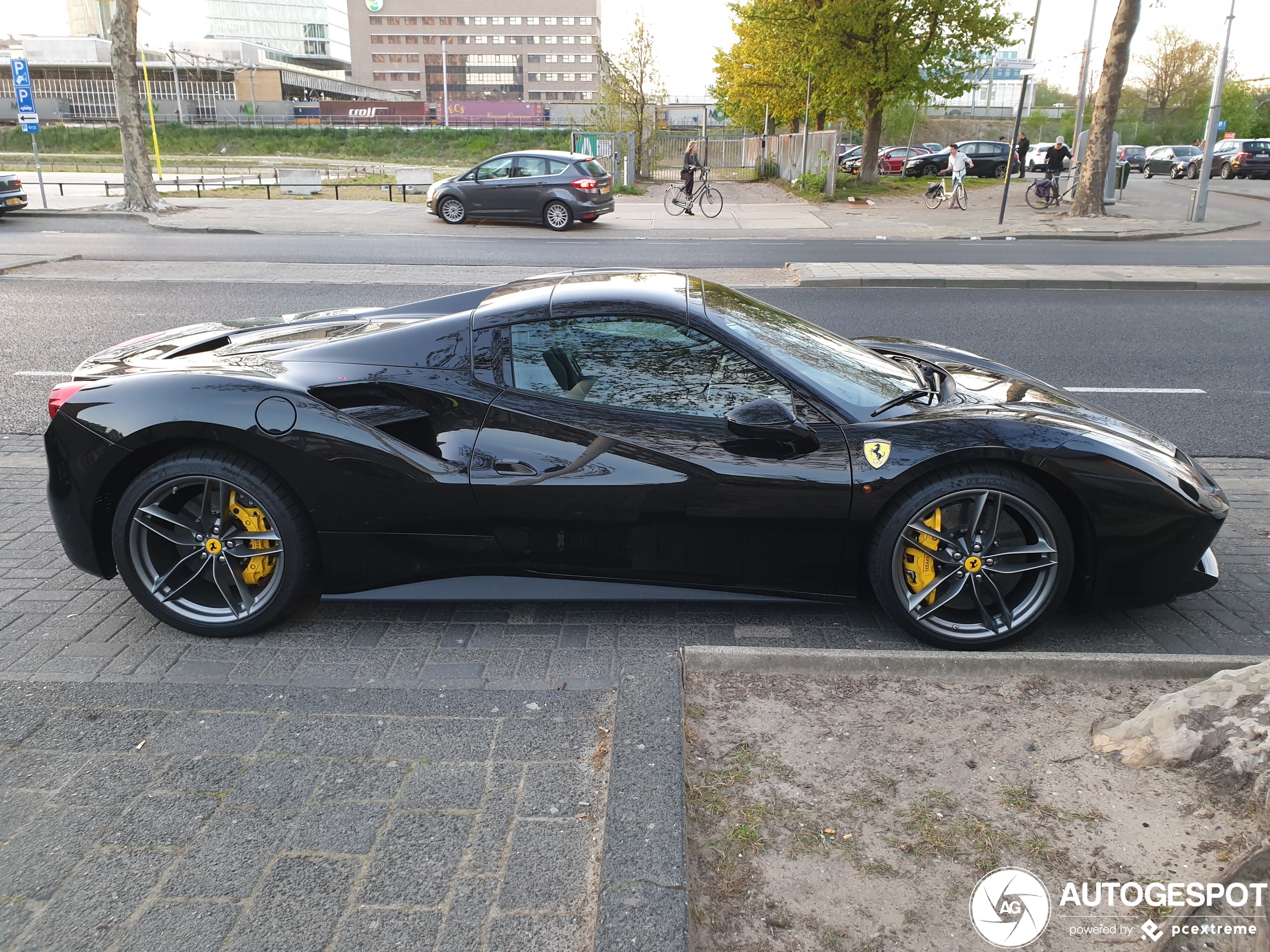 Ferrari 488 Spider