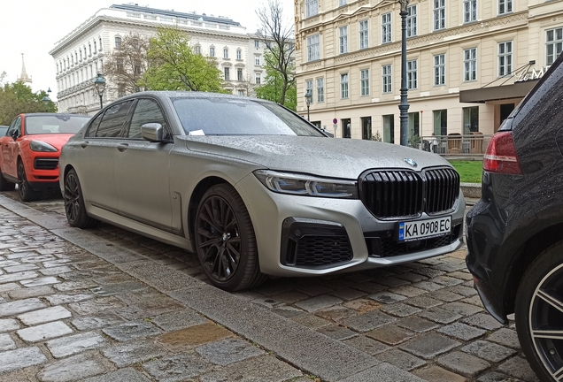 BMW M760Li xDrive 2019