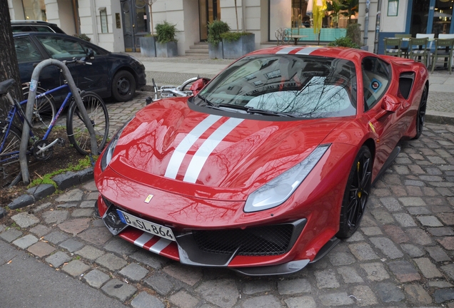 Ferrari 488 Pista