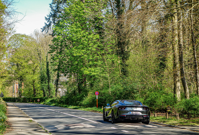 Ferrari 812 Superfast