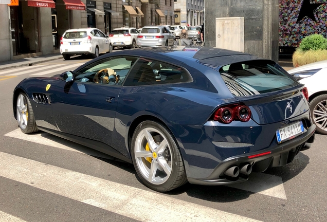 Ferrari GTC4Lusso