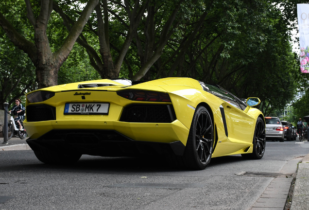 Lamborghini Aventador LP700-4 Roadster