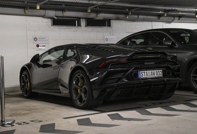 Lamborghini Huracán LP640-4 EVO