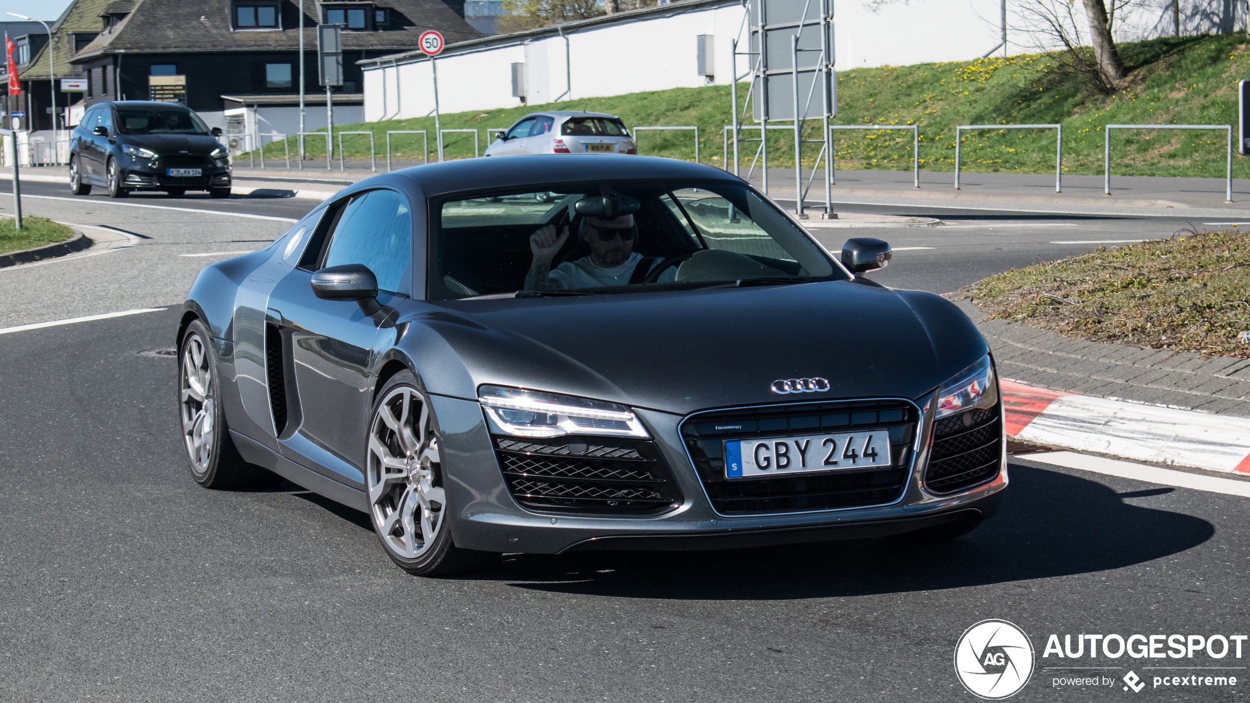 Audi R8 2013