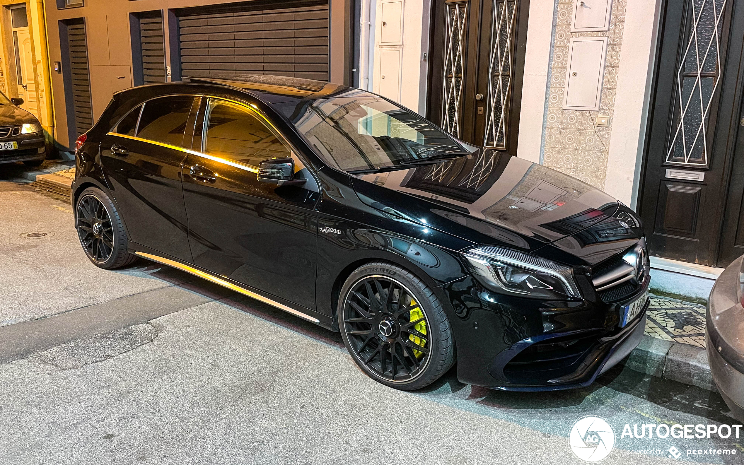 Mercedes-AMG A 45 W176 2015