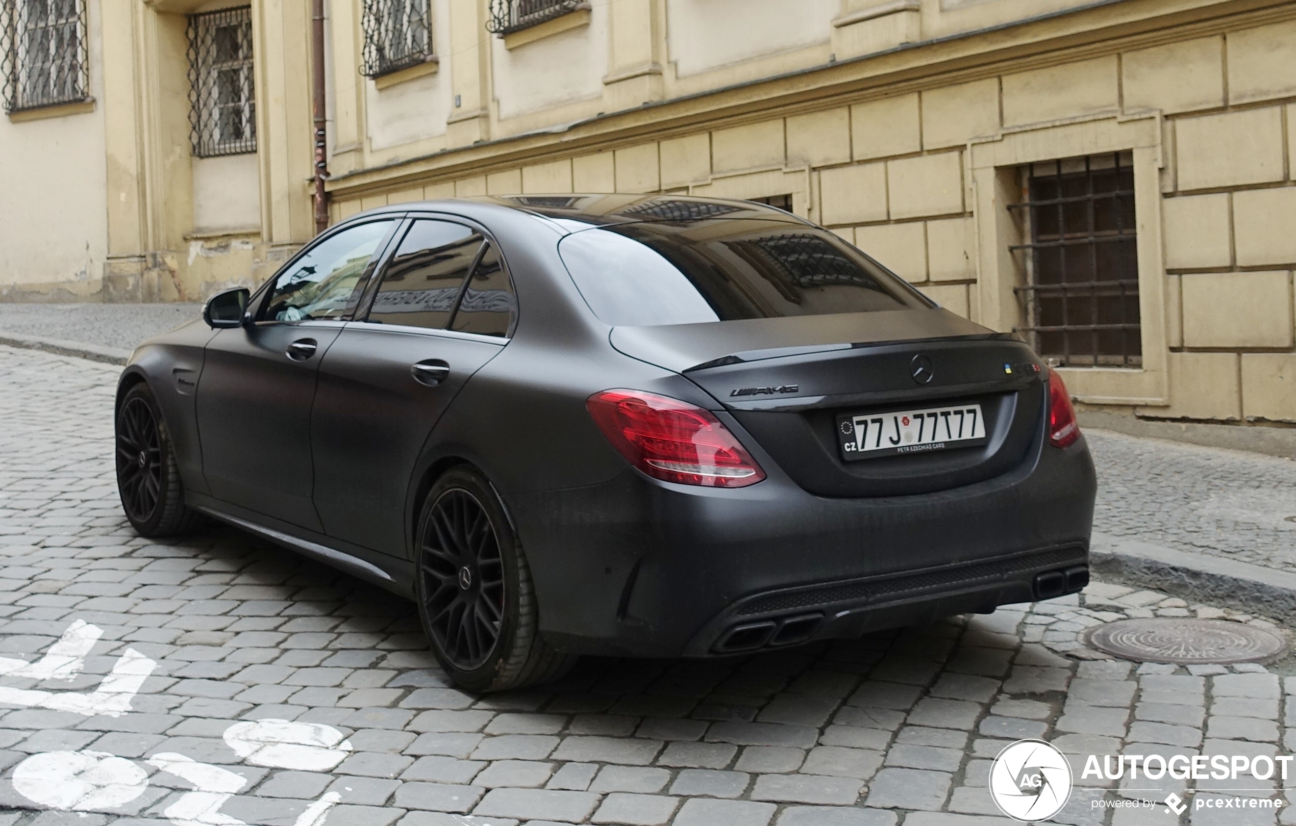 Mercedes-AMG C 63 S W205