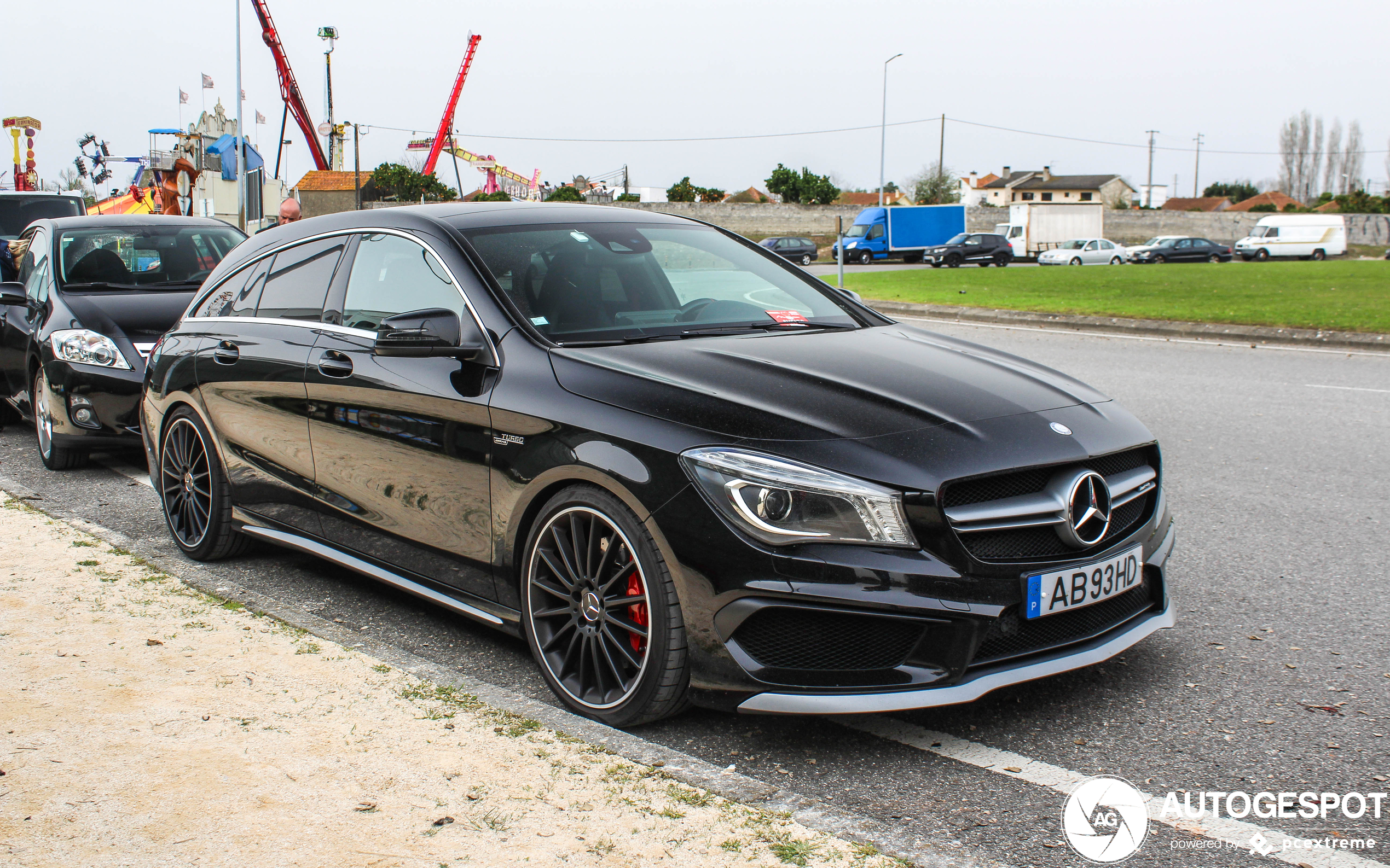 Mercedes-Benz CLA 45 AMG Shooting Brake