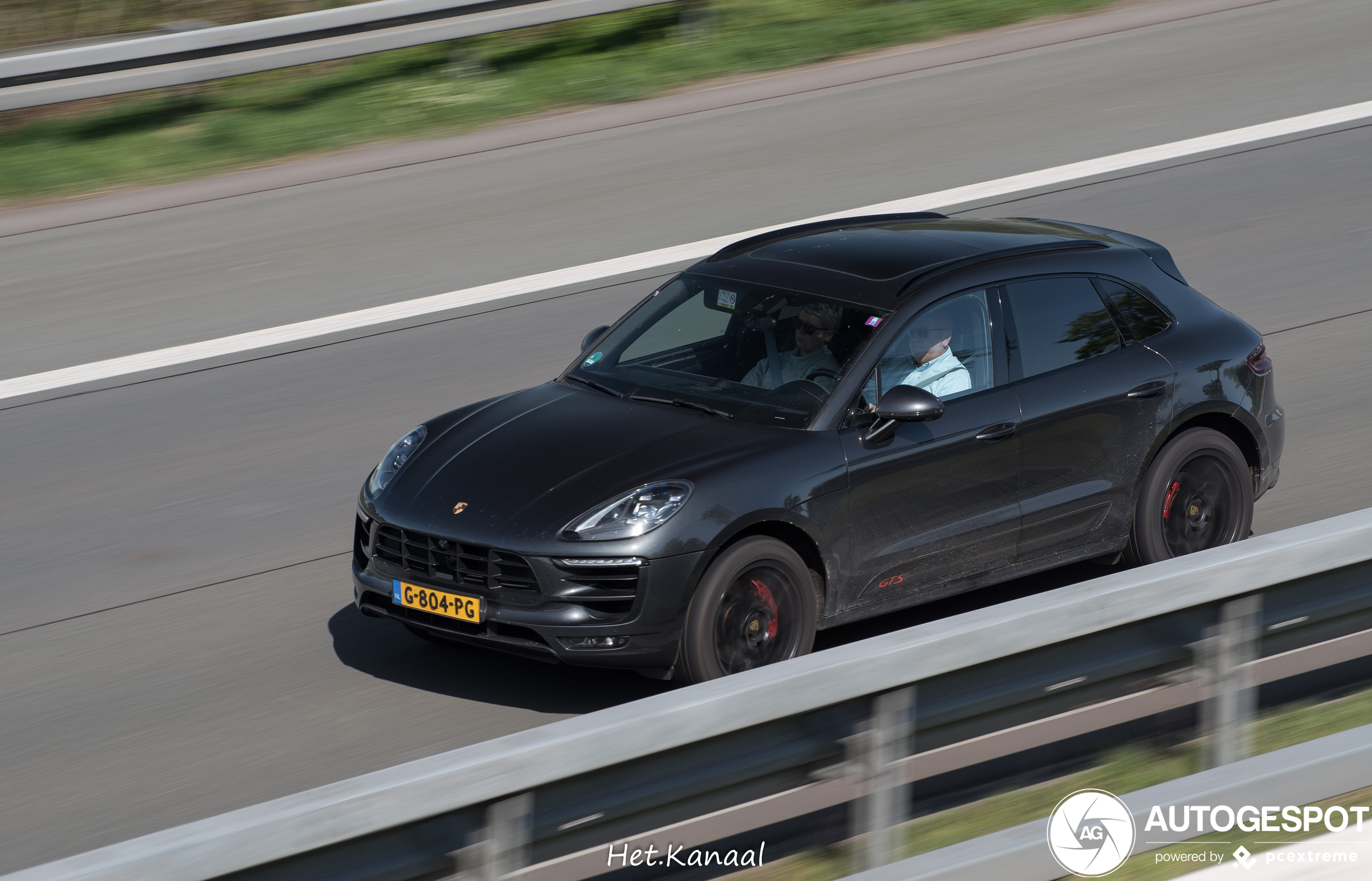 Porsche 95B Macan GTS