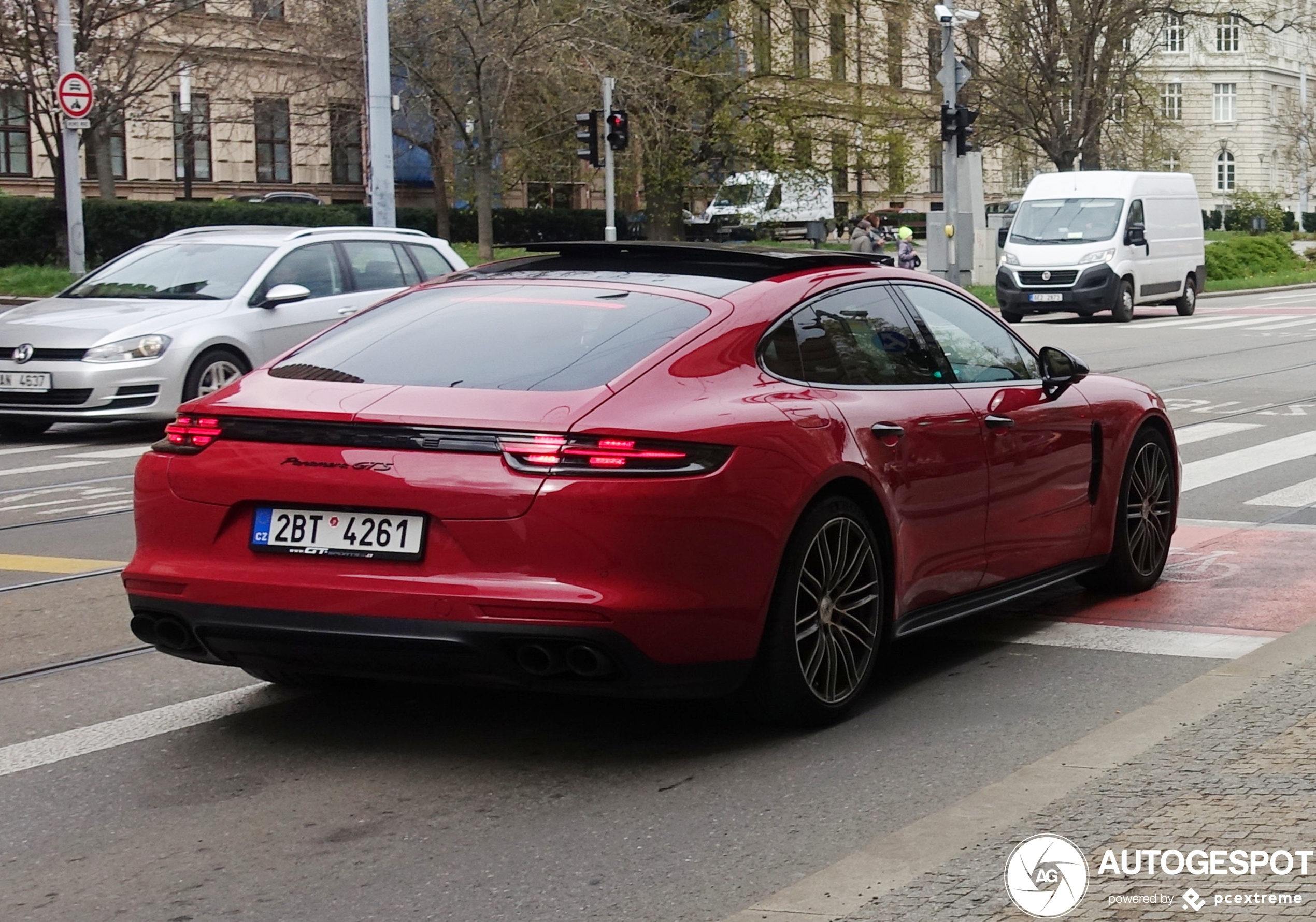 Porsche 971 Panamera GTS MkI