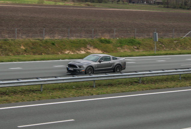 Ford Mustang Shelby GT500 2013