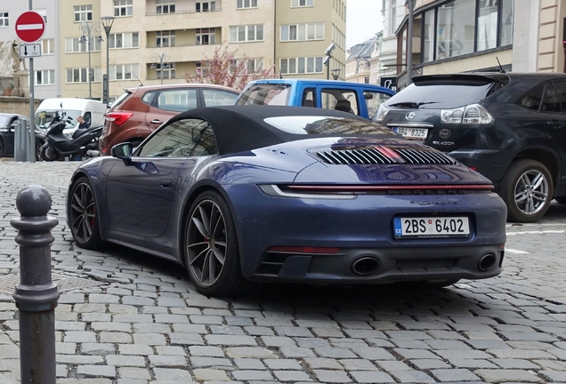 Porsche 992 Carrera 4S Cabriolet