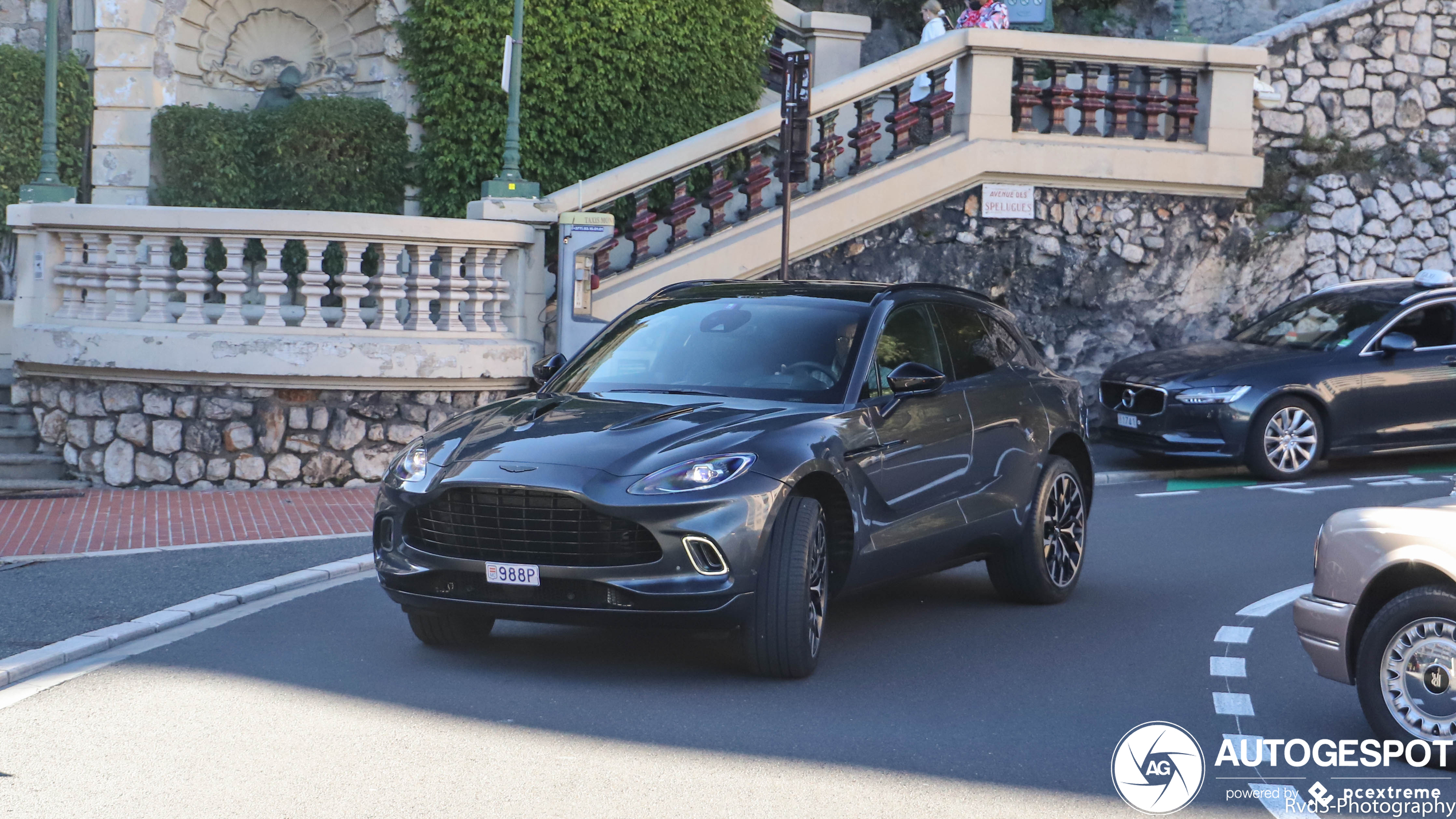 Aston Martin DBX