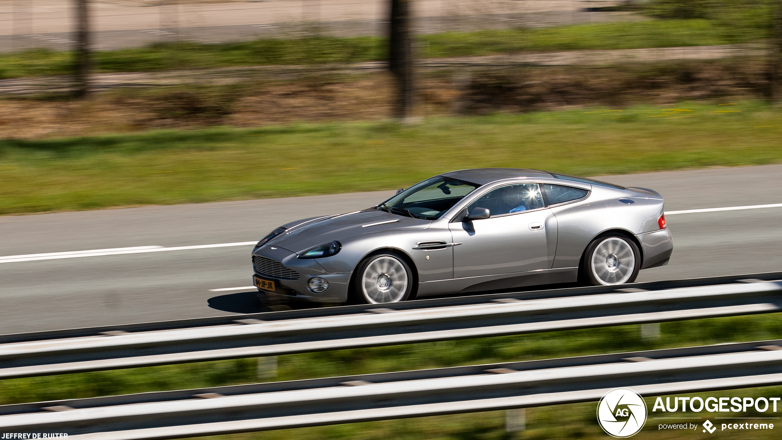 Aston Martin Vanquish