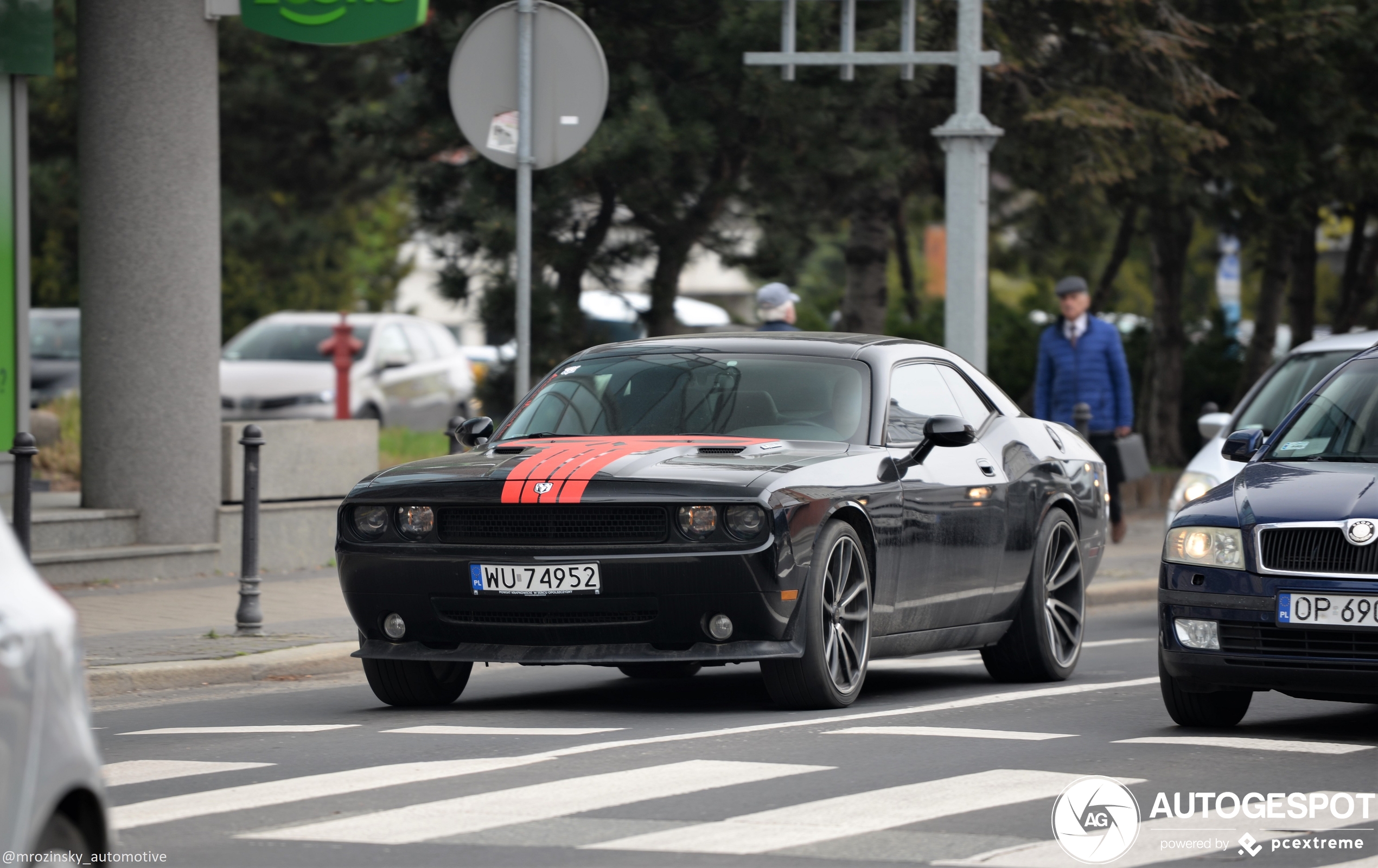 Dodge Challenger SRT-8