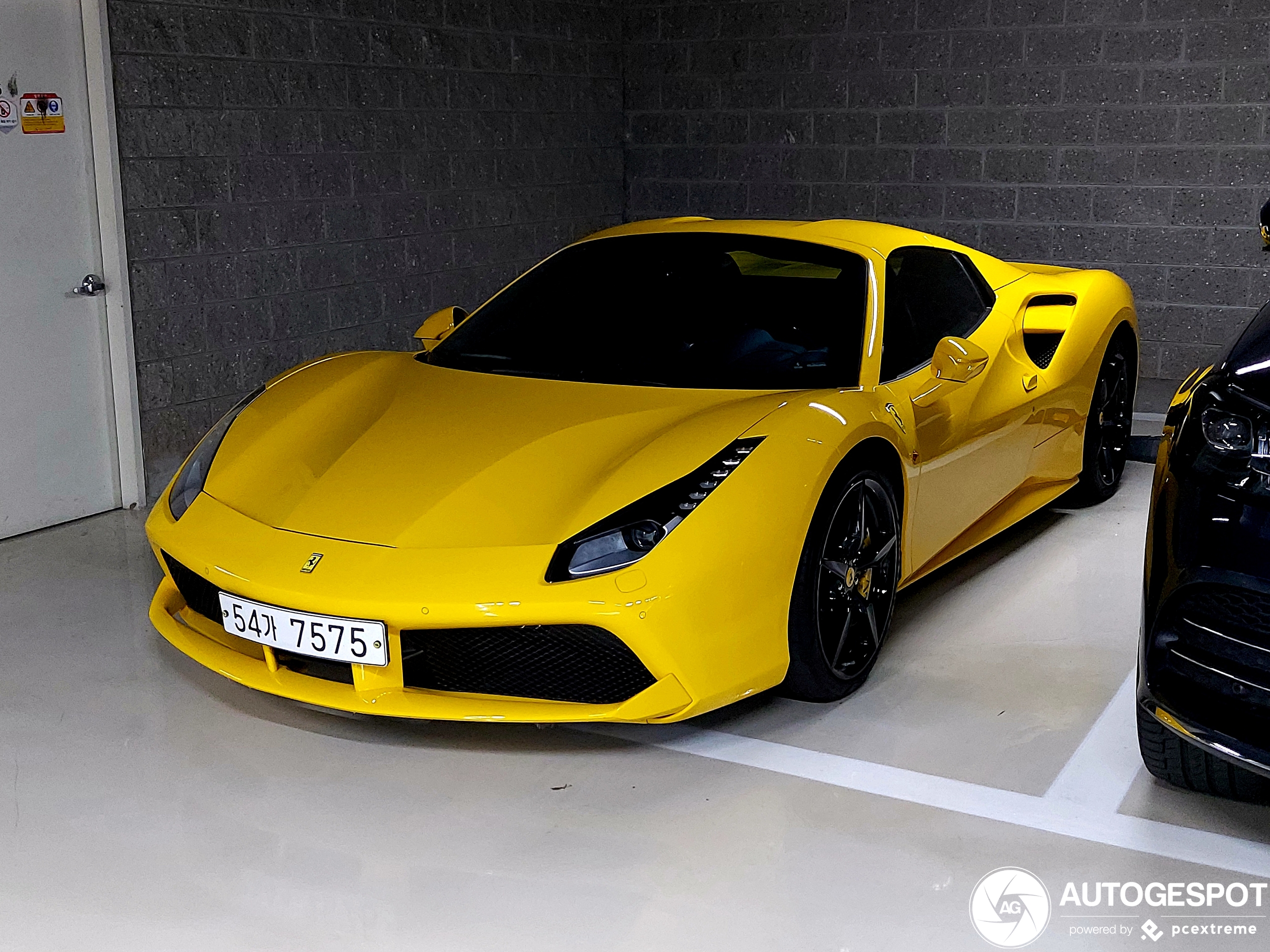 Ferrari 488 Spider