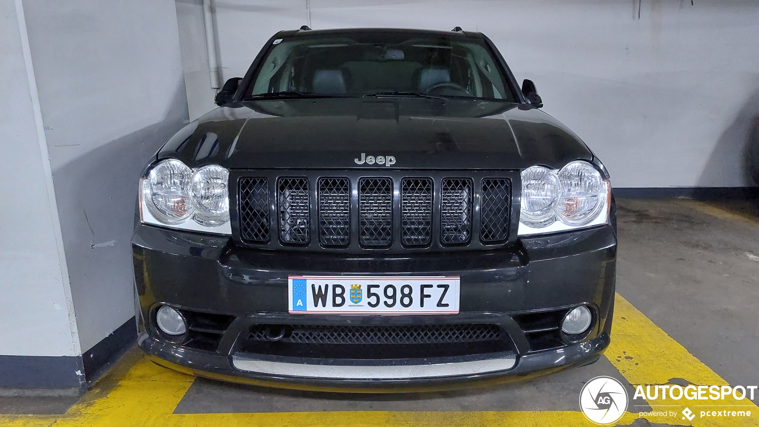 Jeep Grand Cherokee SRT-8 2005