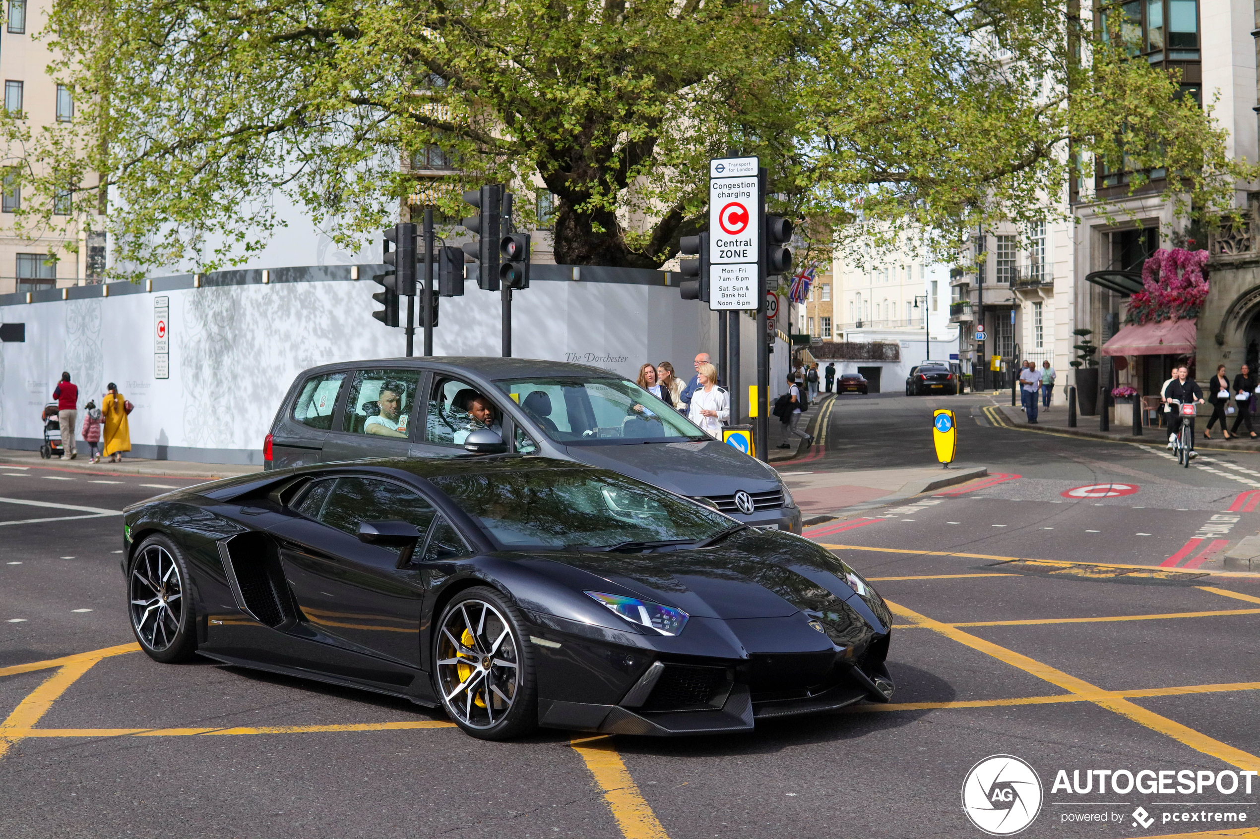 Lamborghini Aventador LP700-4