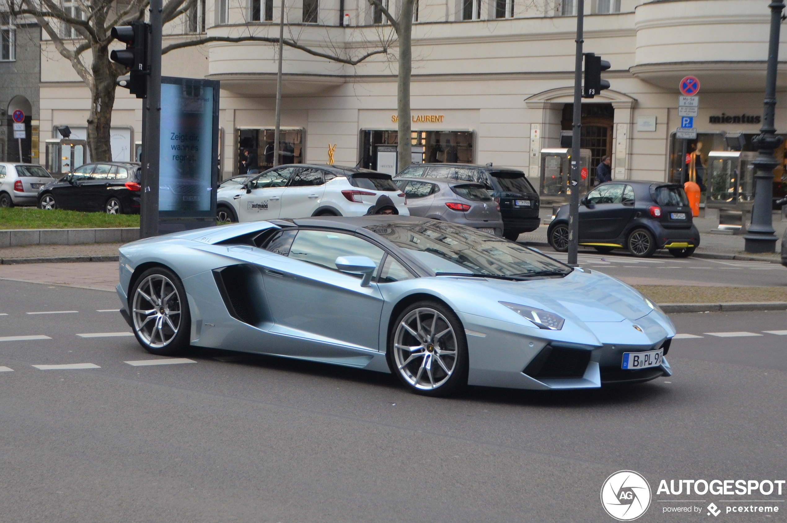 Lamborghini Aventador LP700-4 Roadster