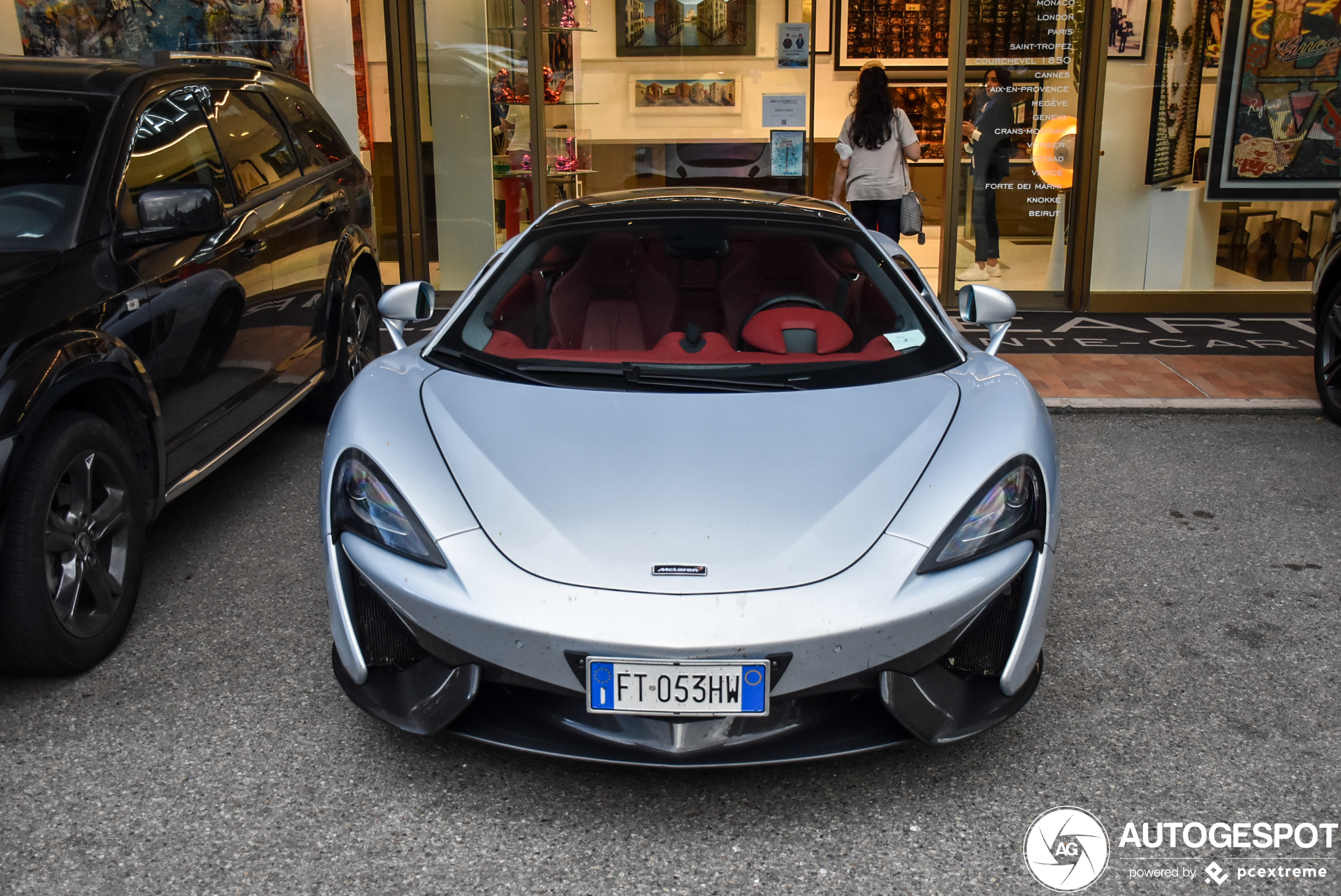 McLaren 570GT