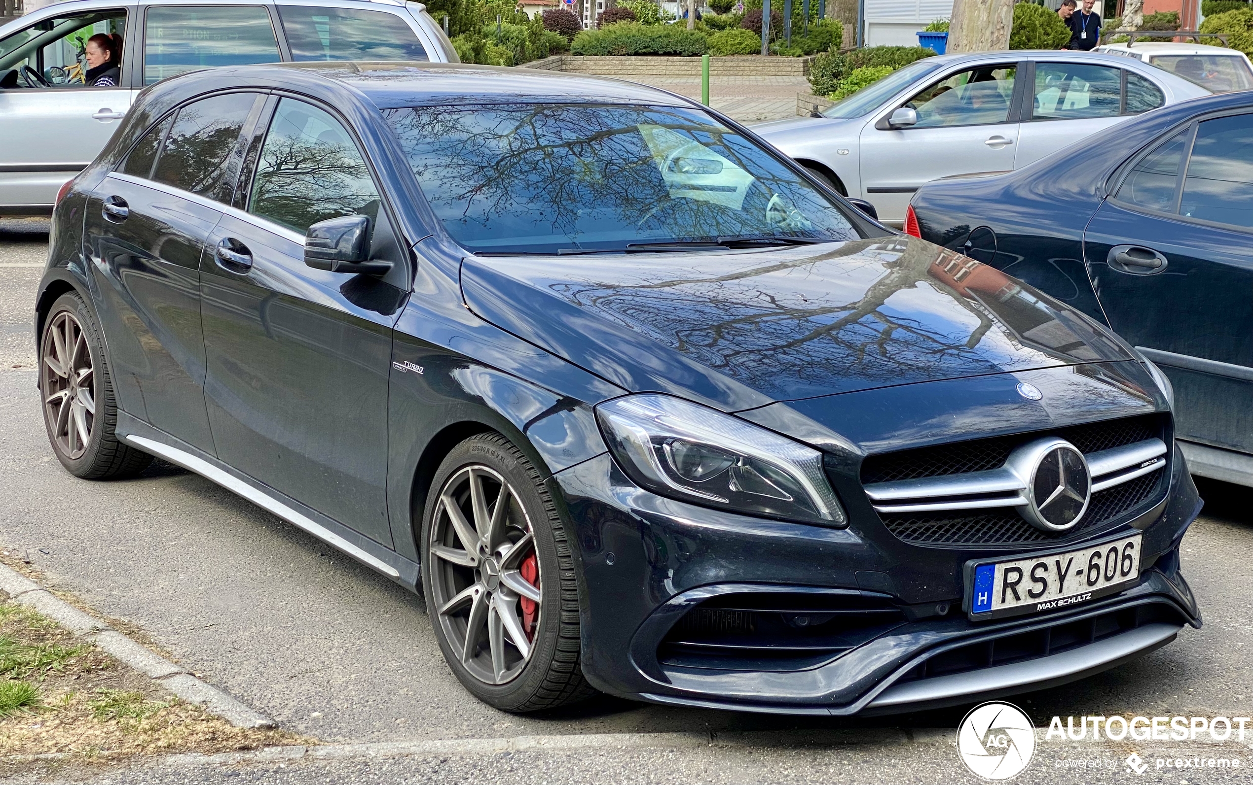 Mercedes-AMG A 45 W176 2015