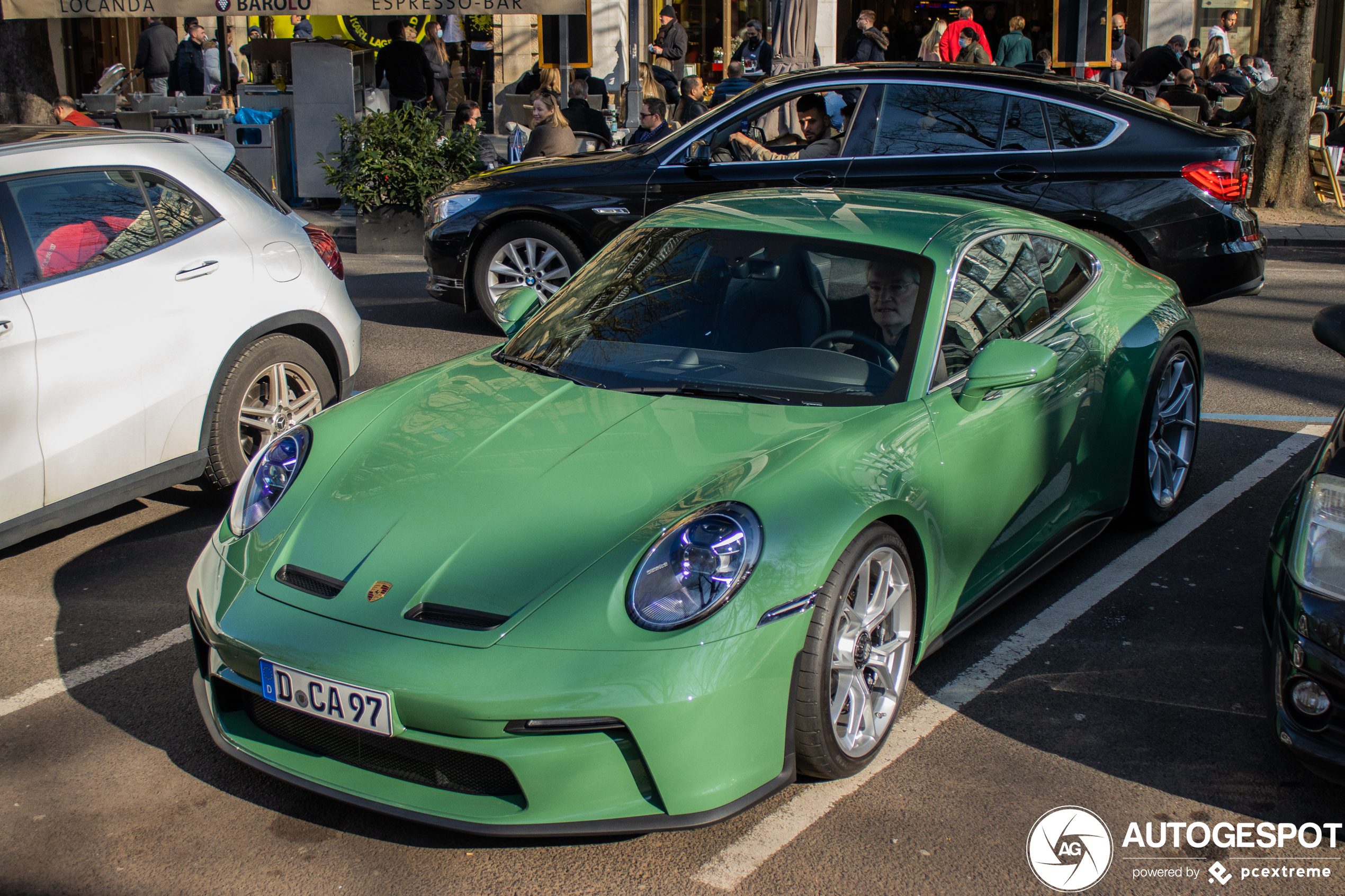 Porsche 992 GT3 Touring